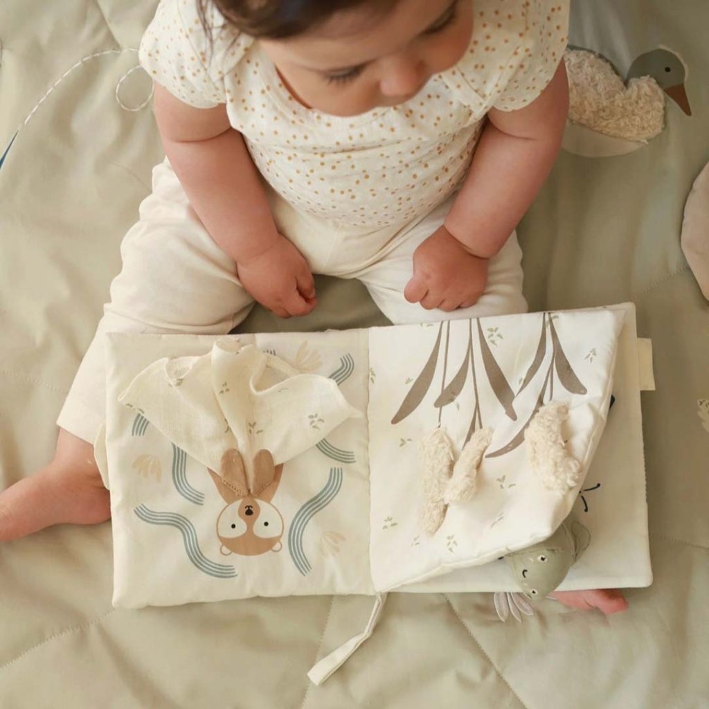 Bambinista - AVERY ROW - Accessories - AVERY ROW Baby Fabric Book - Tales of the Riverbank