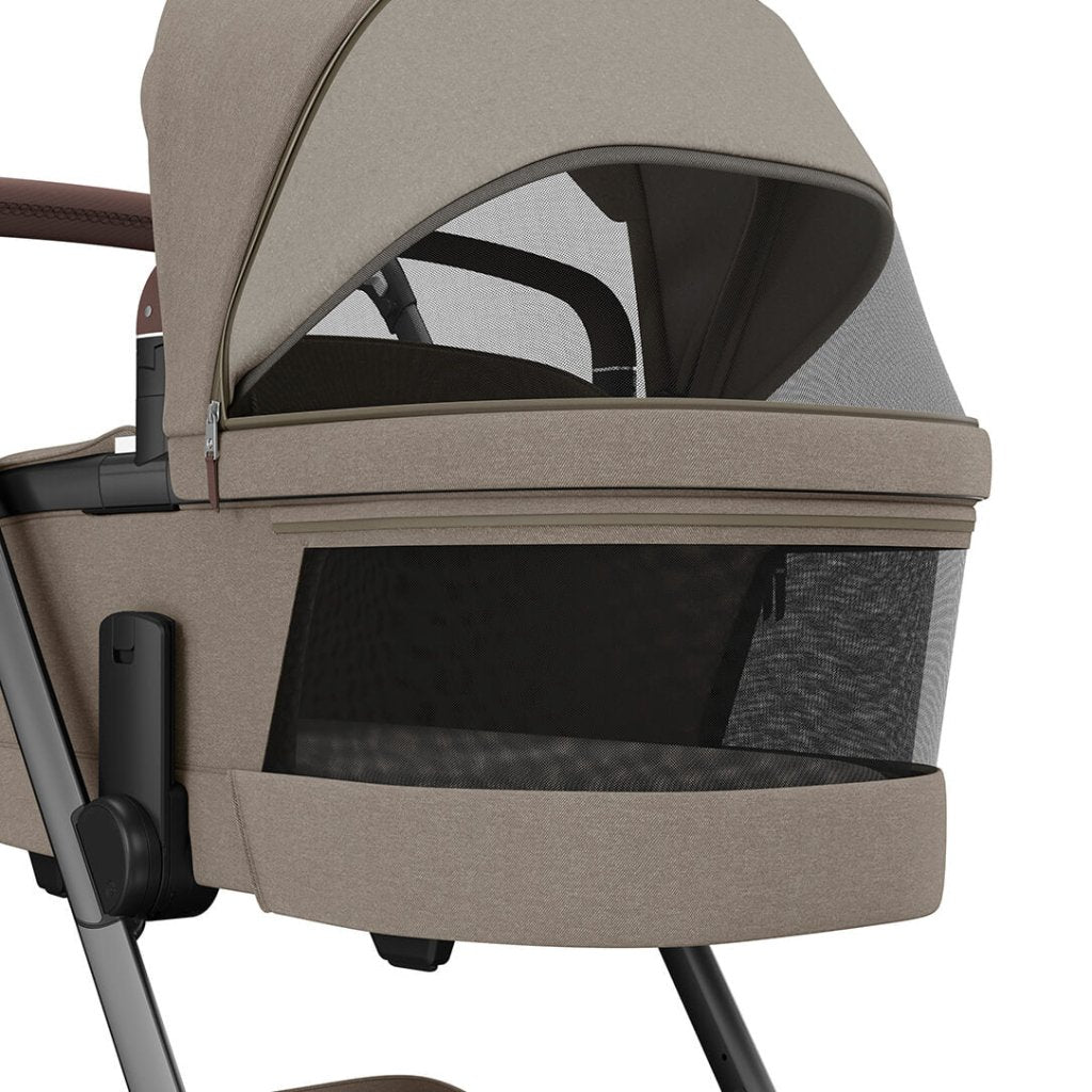 Bambinista - MAXI COSI - Travel - MAXI COSI FAME 10 Piece Premium Travel System with FamilyFix 360 Pro2 - Twilic Truffle (Brown Wheel)