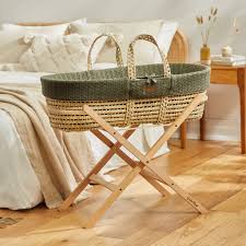 Bambinista - THE LITTLE GREEN SHEEP - Bedding - THE LITTLE GREEN SHEEP Knitted Moses Basket and Static Stand Bundle - Juniper